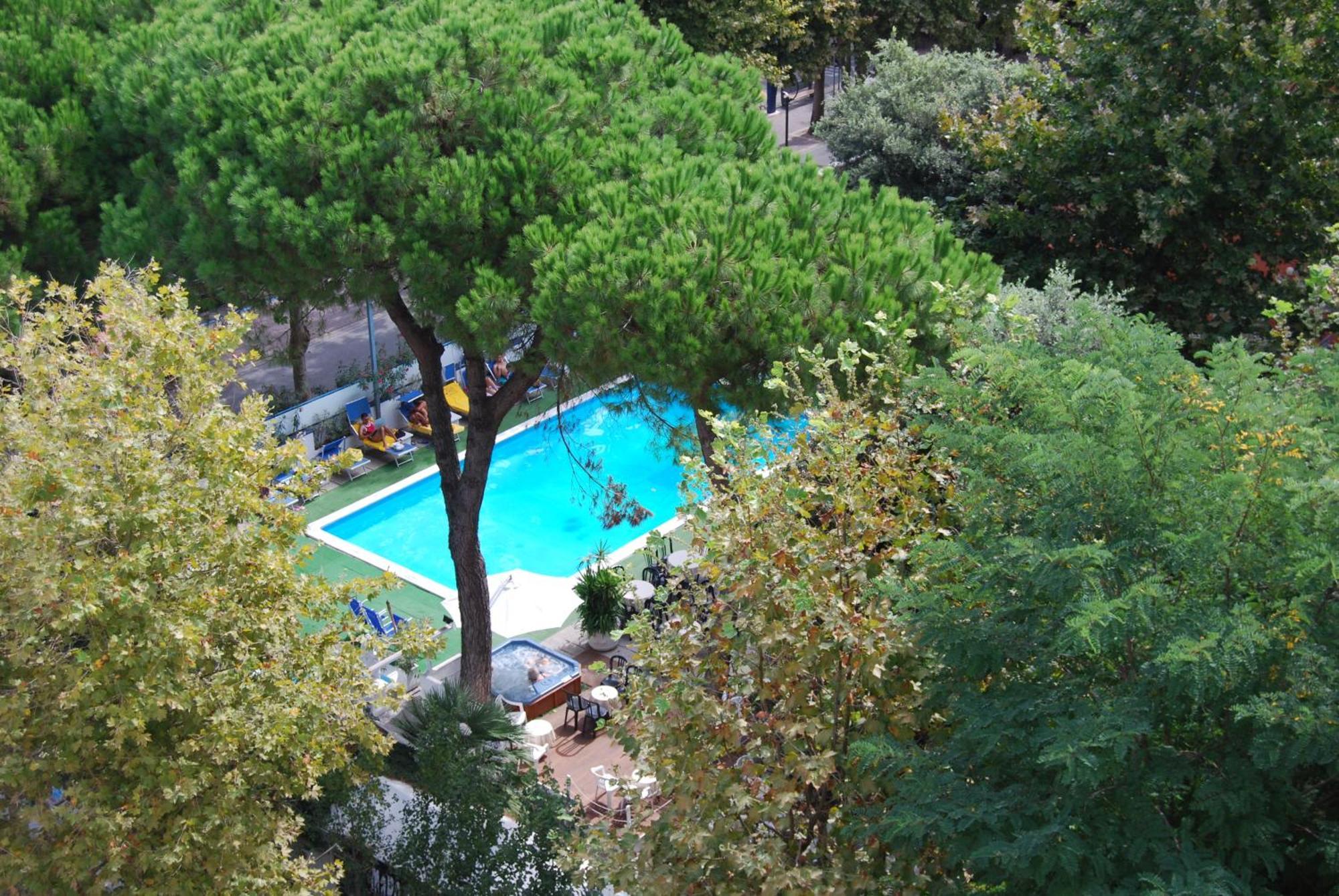 Hotel Carillon Bellaria-Igea Marina Eksteriør billede