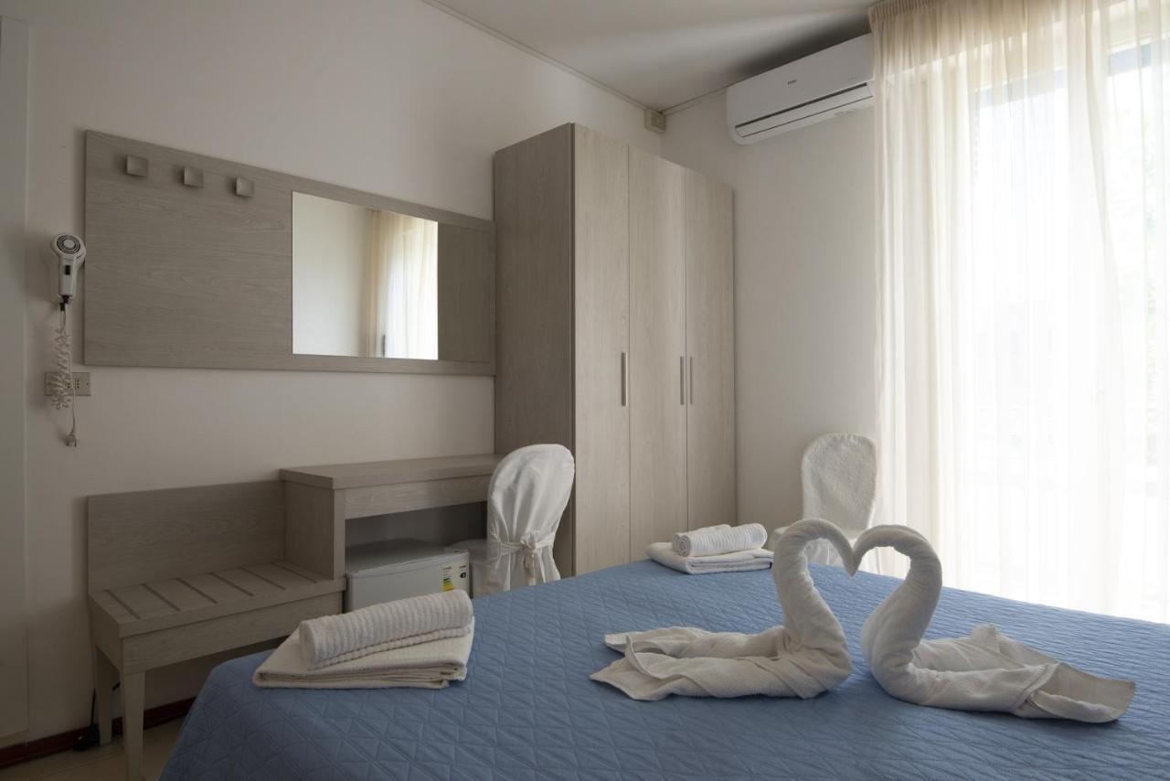 Hotel Carillon Bellaria-Igea Marina Eksteriør billede